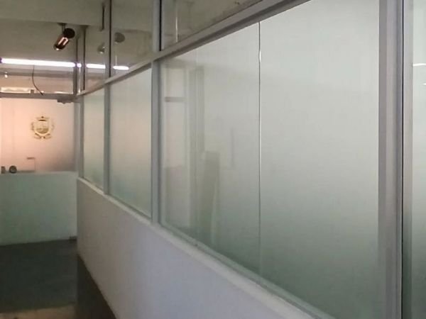 Melhore o isolamento solar com película arquitetônica em Bombinhas