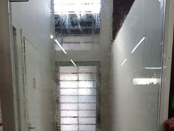 Proteja seus ambientes com película profissional em Cabeçudas, Balneário Camboriú